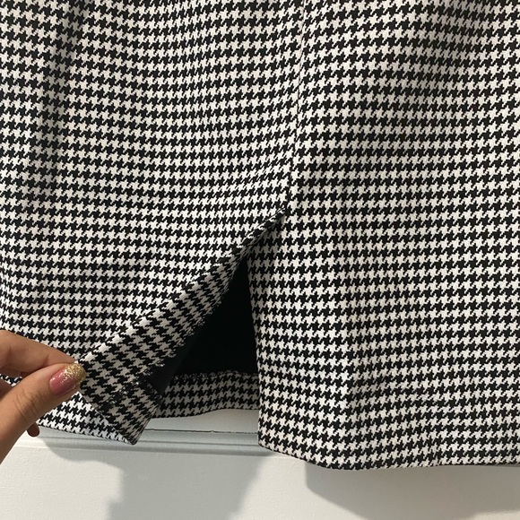 H&M Houndstooth Black & White Knee-Length Pencil Skirt Size 6 - Picture 6 of 7